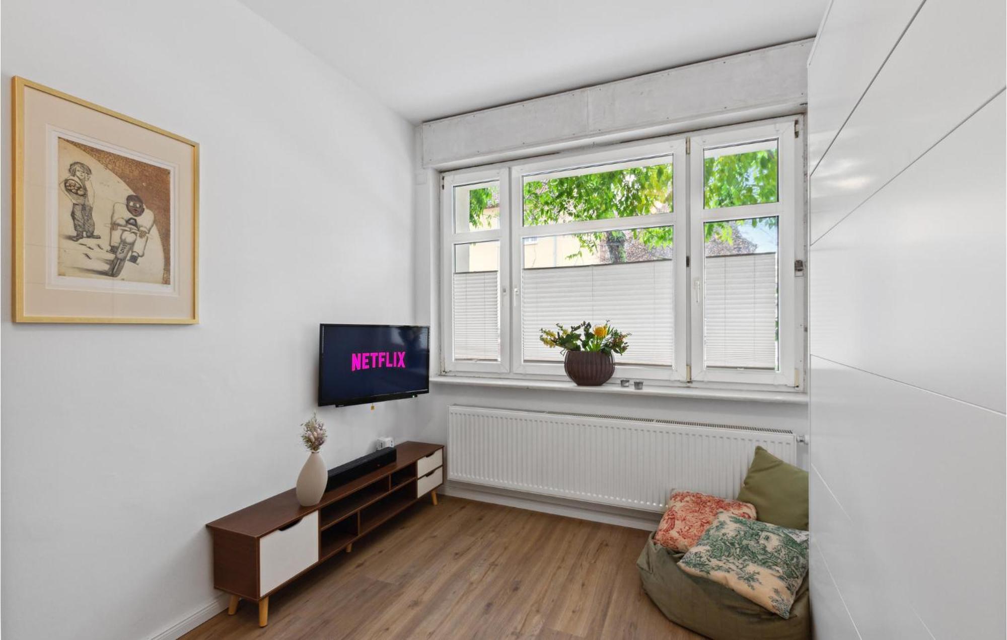 Pet Friendly Apartment In Naumburg With Kitchen Exterior photo
